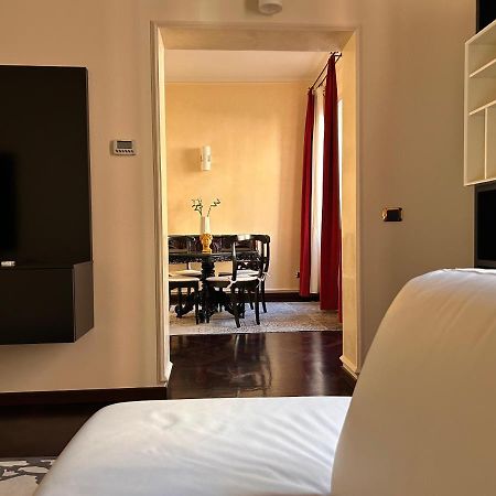 Piazza Maggiore Luxury Apartment Болонья Екстер'єр фото