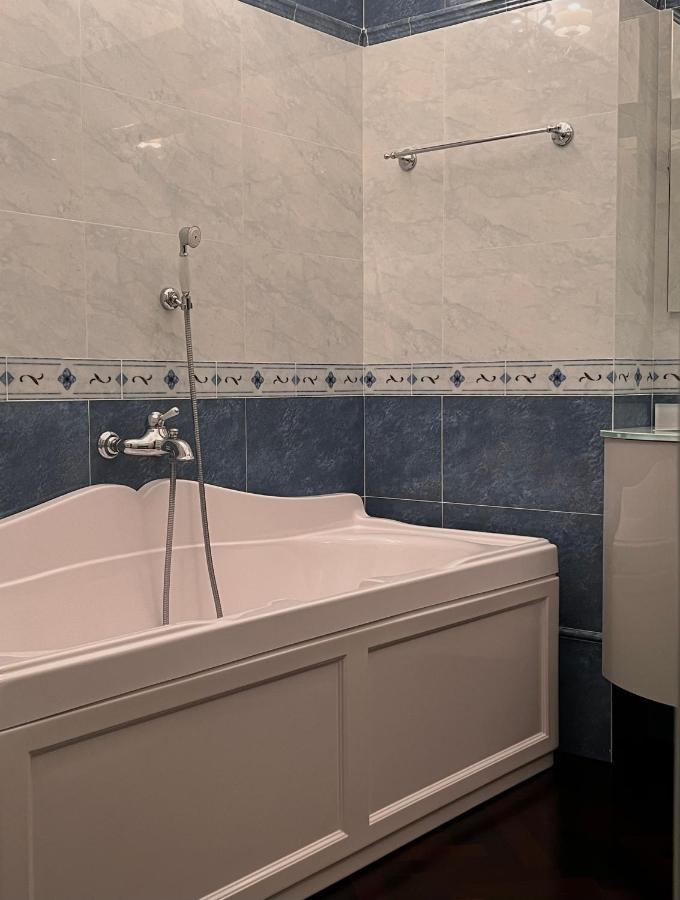 Piazza Maggiore Luxury Apartment Болонья Екстер'єр фото