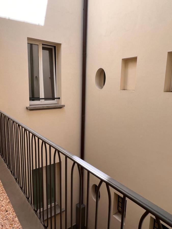 Piazza Maggiore Luxury Apartment Болонья Екстер'єр фото