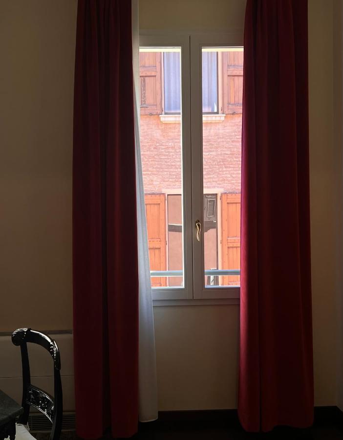 Piazza Maggiore Luxury Apartment Болонья Екстер'єр фото