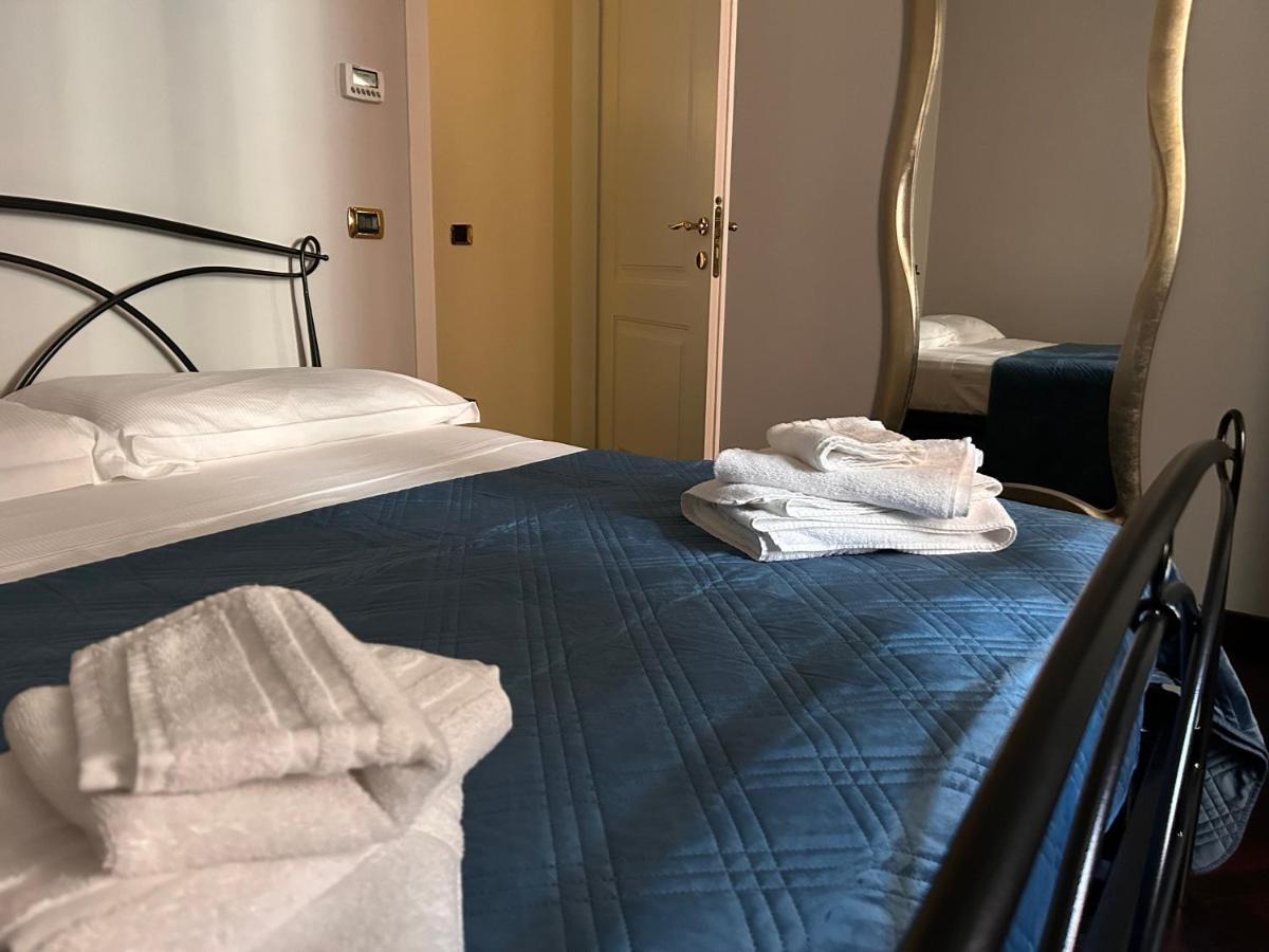 Piazza Maggiore Luxury Apartment Болонья Екстер'єр фото
